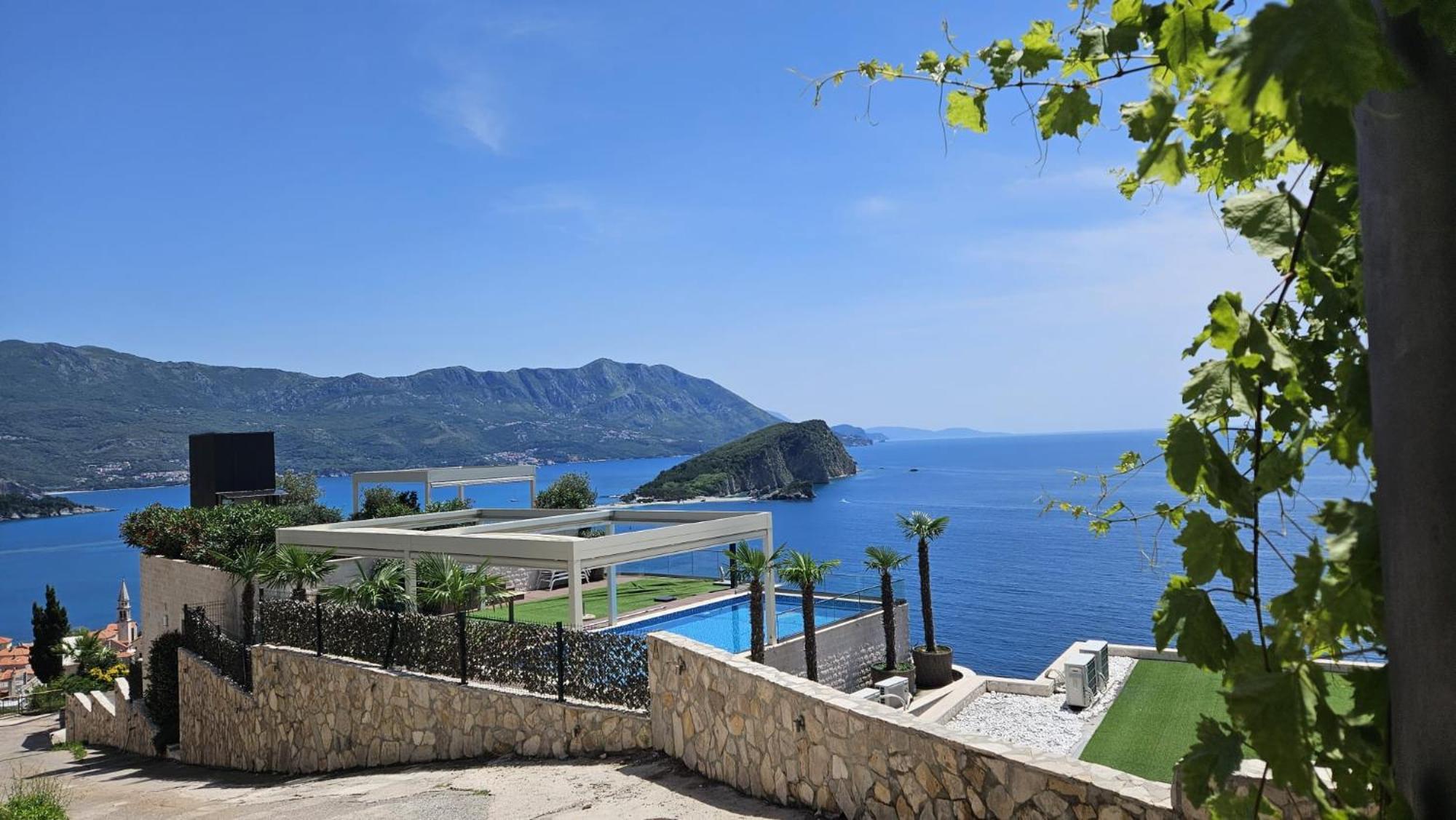 Greta * Budva